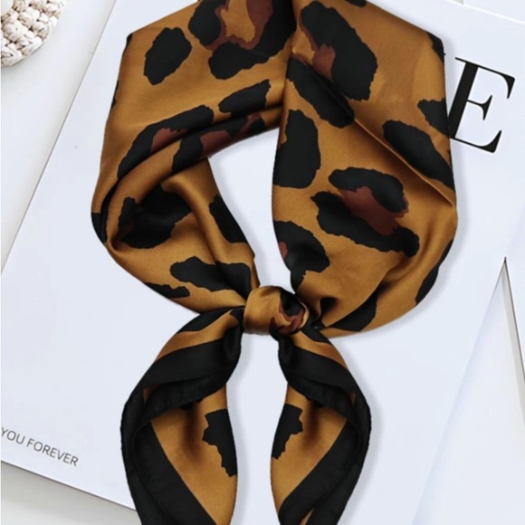 Brown and Black Leopard Print Scarf - Picture 2 of 7